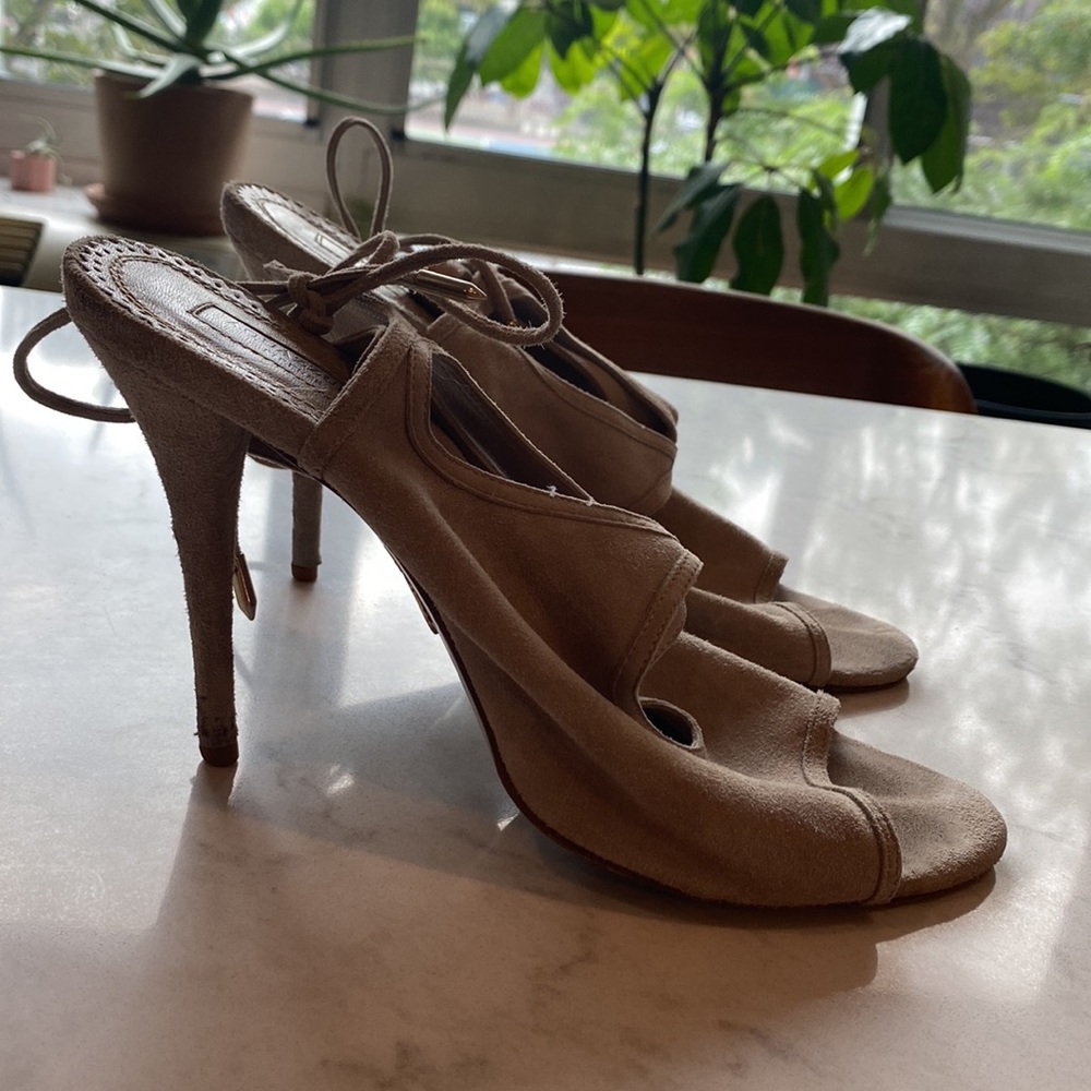 Aquazzura tan suede heels, sz 40